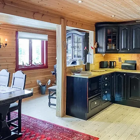 Amazing In With House A Panoramic View 펜션 Bjorli